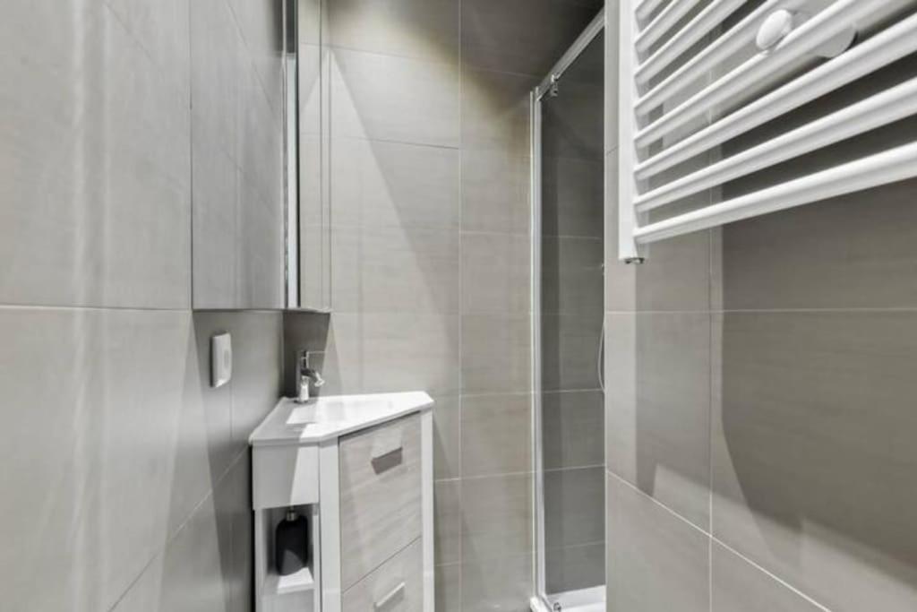 Charmant Appartement Entier A Montmartre Pour 4 Paryż Zewnętrze zdjęcie